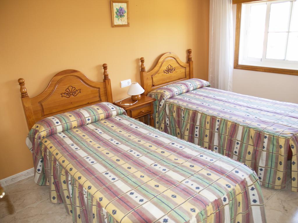 Apartamentos Barrosa Portonovo Bilik gambar